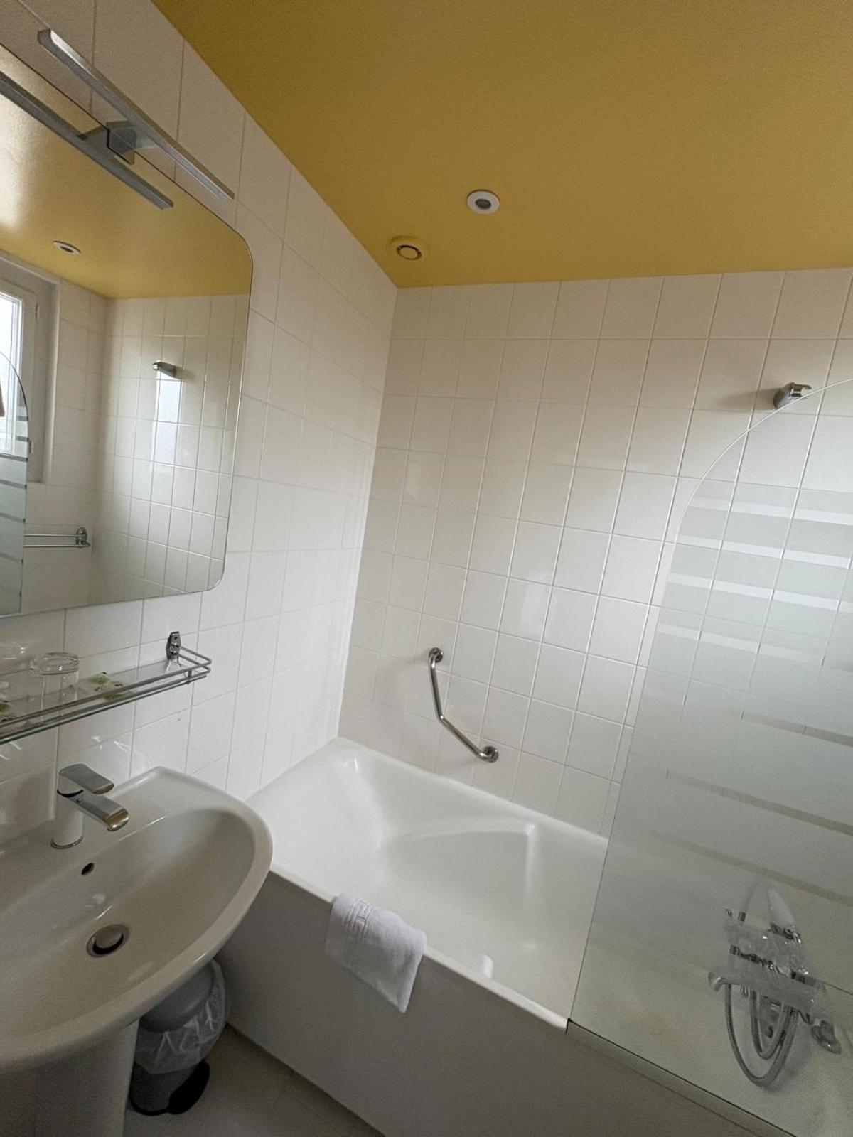 Hotel Moderna Cherbourg-en-Cotentin Eksteriør bilde